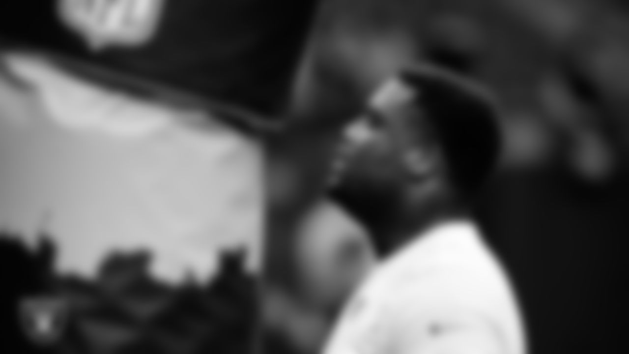 Las Vegas Raiders defensive tackle JJ Pegues (92) warming up before the regular season home game against the Cleveland Browns at Allegiant Stadium.