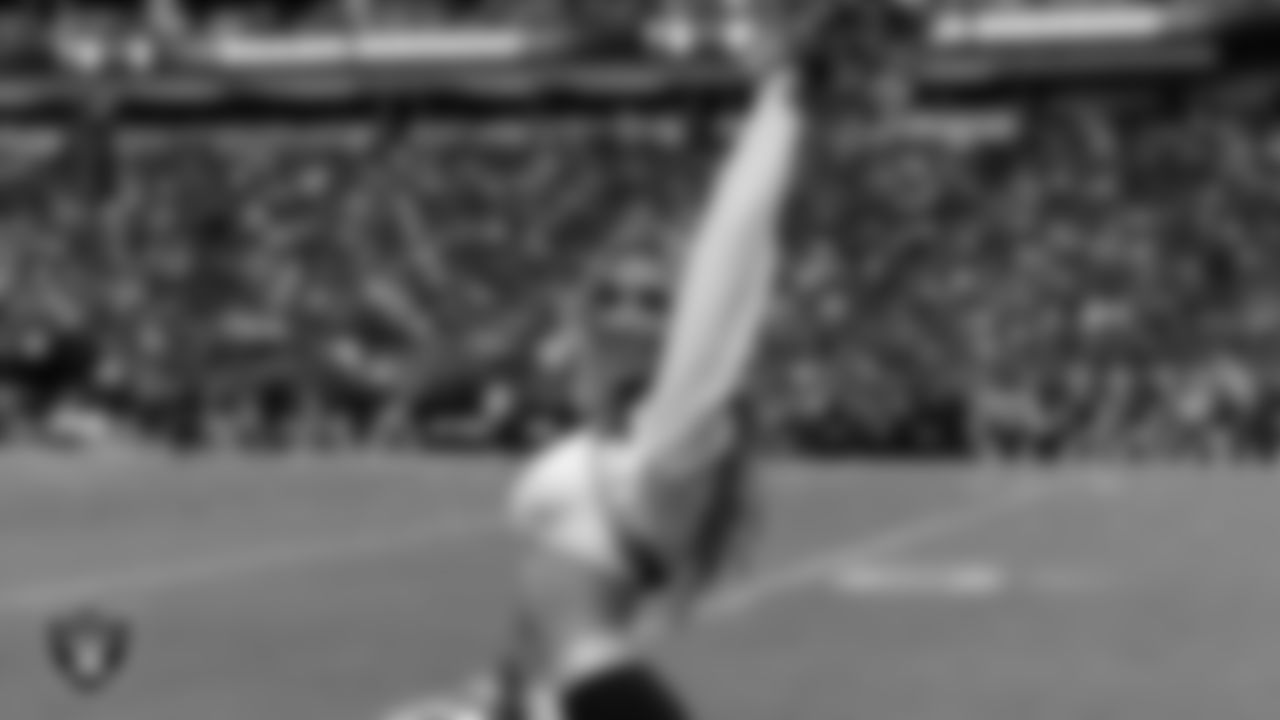 Raiderette Hayley on the sidelines during the regular season home game against the Tennessee Titans at Allegiant Stadium.