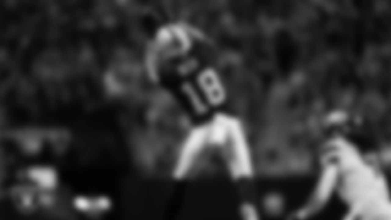 Las Vegas Raiders wide receiver Jack Bech (18) makes a catch during the regular season home game against the Denver Broncos at Allegiant Stadium.