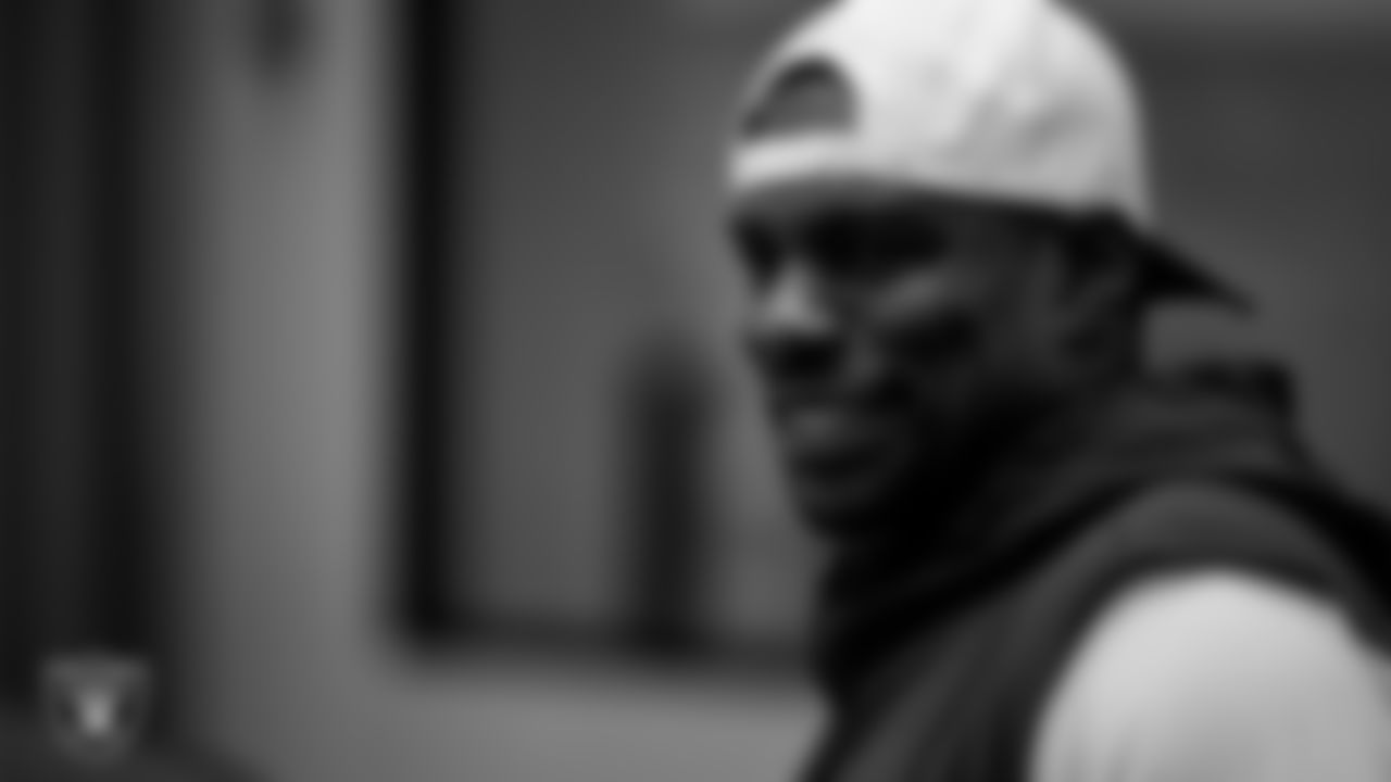 Las Vegas Raiders defensive assistant/linebackers coach Ty McKenzie during practice at Intermountain Health Performance Center.