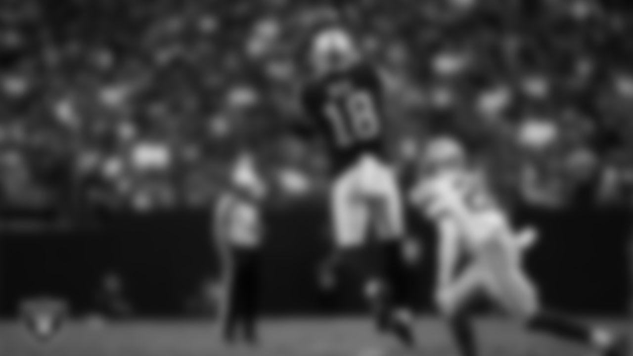Las Vegas Raiders wide receiver Jack Bech (18) goes for a catch during the preseason home game against the San Francisco 49ers at Allegiant Stadium.