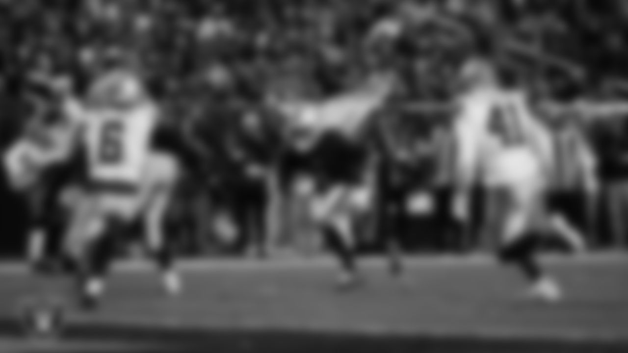 Las Vegas Raiders wide receiver Tre Tucker (1) runs after making a 6-yard touchdown catch during the regular season home game against the Dallas Cowboys at Allegiant Stadium.