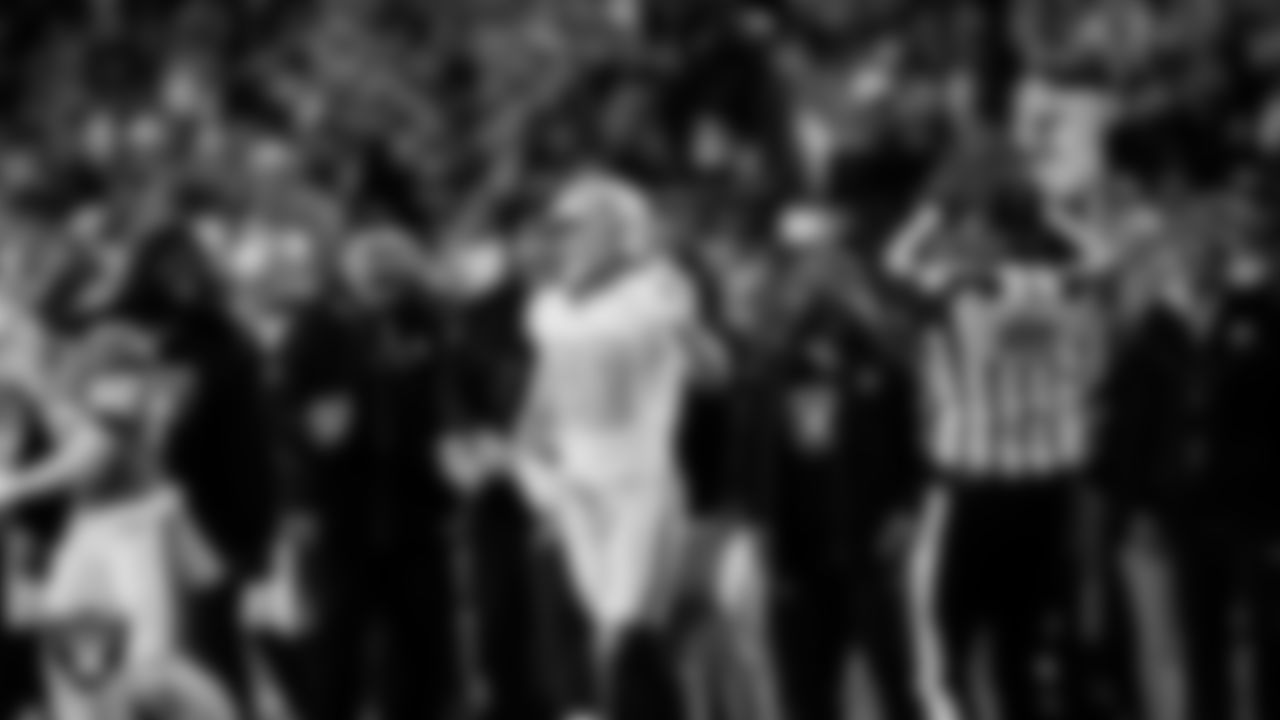 Las Vegas Raiders tight end Brock Bowers (89) celebrates after making a first down during the regular season away game against the Denver Broncos at Empower Field at Mile High.