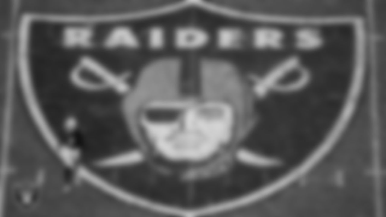 Las Vegas Raiders quarterback Geno Smith (7) on the field during the regular season home game against the Cleveland Browns at Allegiant Stadium.