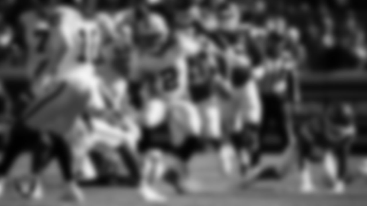 Las Vegas Raiders running back Ashton Jeanty (2) runs after making a catch during the regular season away game against the Kansas City Chiefs at GEHA Field at Arrowhead Stadium.
