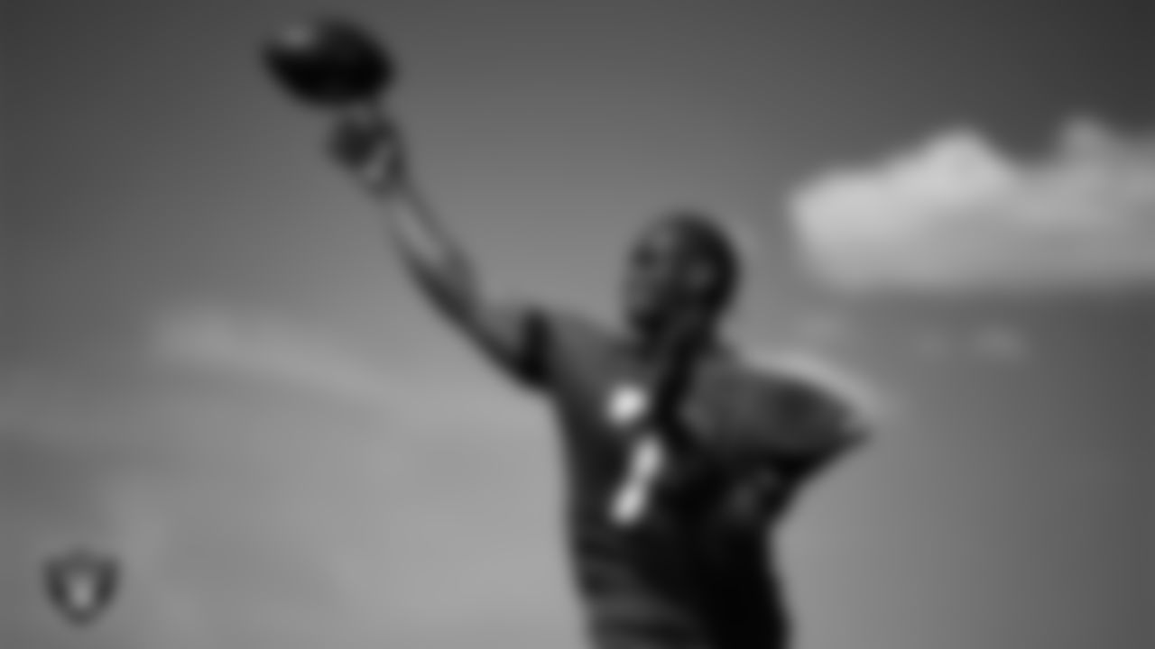 Las Vegas Raiders quarterback Geno Smith (7) at a workout during phase two of the offseason program at Intermountain Health Performance Center.