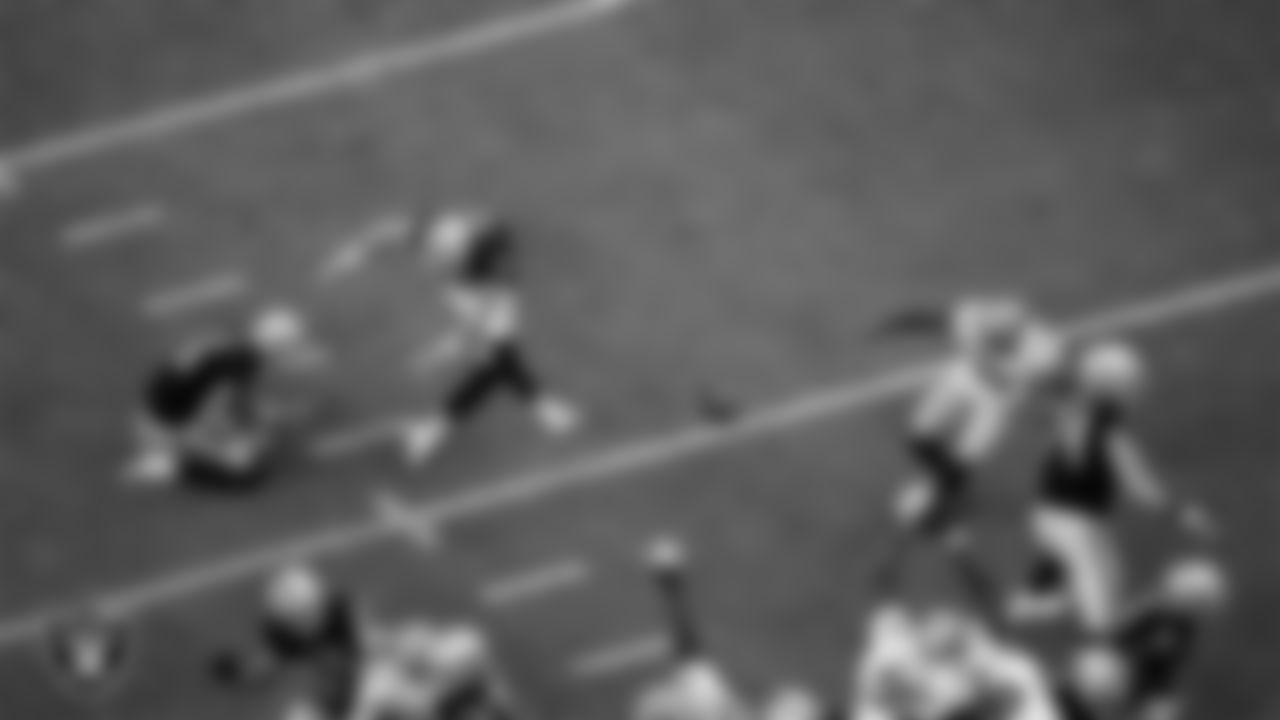 Las Vegas Raiders kicker Daniel Carlson (8) kicks a 41-yard field goal during the preseason home game against the San Francisco 49ers at Allegiant Stadium.