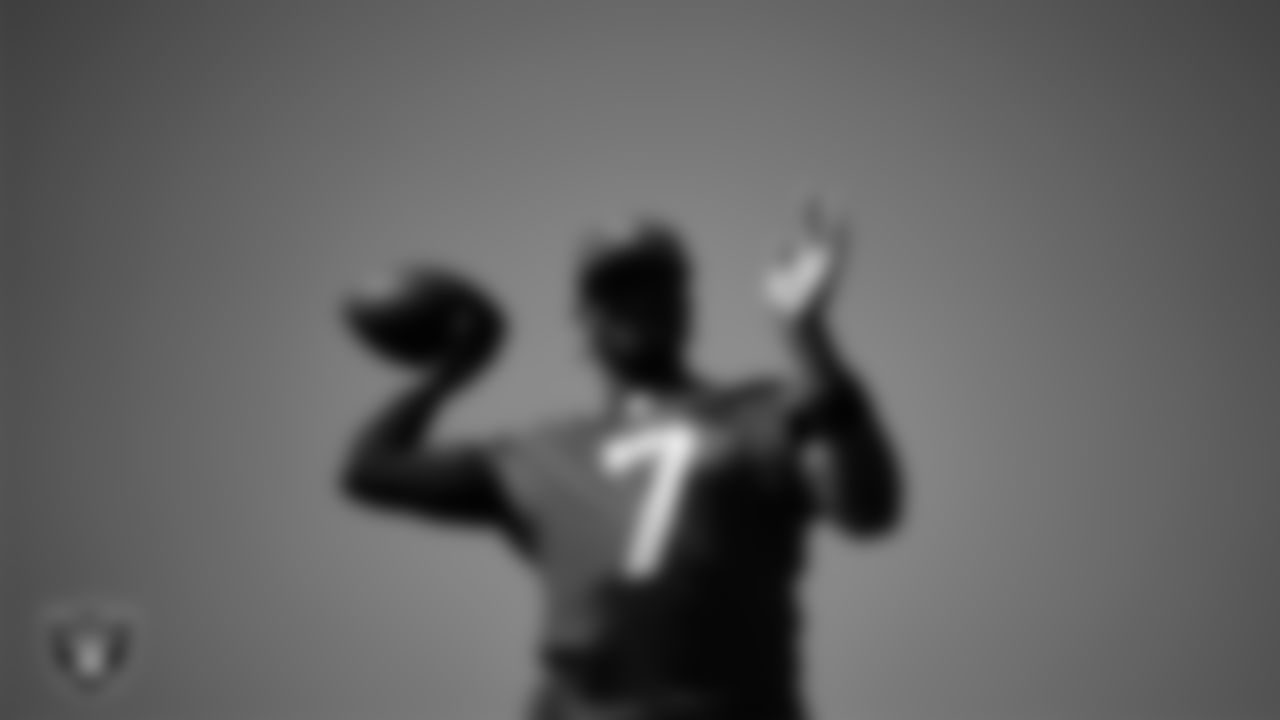 Las Vegas Raiders quarterback Geno Smith (7) at a workout during phase two of the offseason program at Intermountain Health Performance Center.
