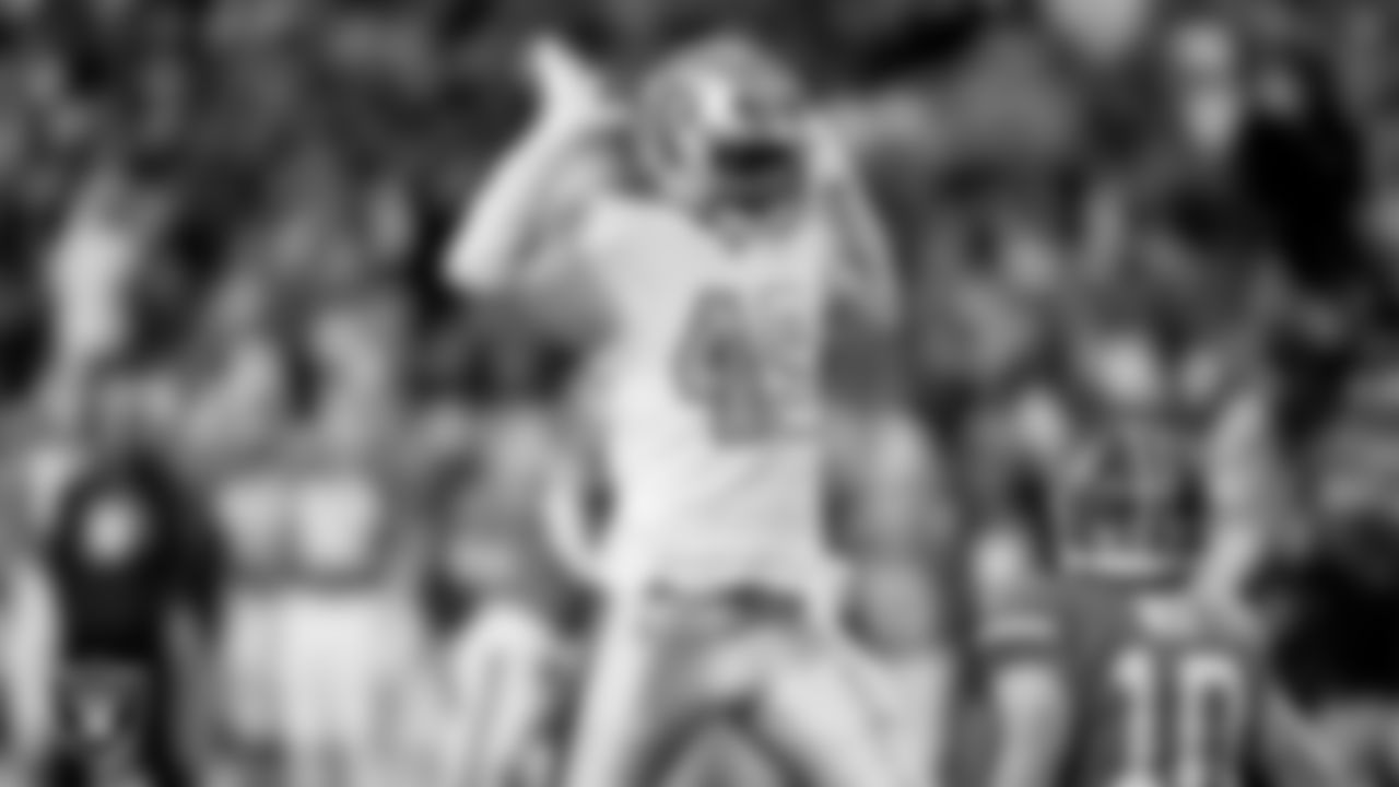 Las Vegas Raiders defensive end Charles Snowden (49) during the regular season away game against the Denver Broncos at Empower Field at Mile High.