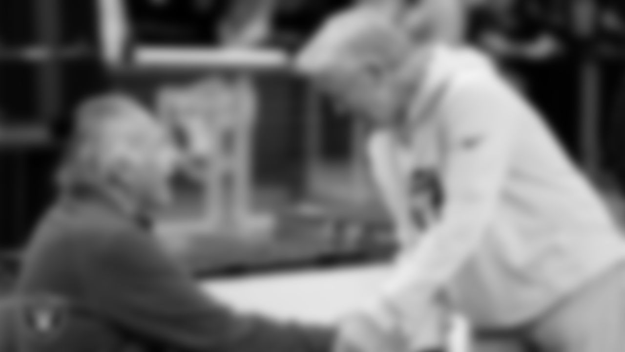 Las Vegas Raiders alumnus Jim Plunkett and Head Coach Pete Carroll before the regular season home game against the Cleveland Browns at Allegiant Stadium.