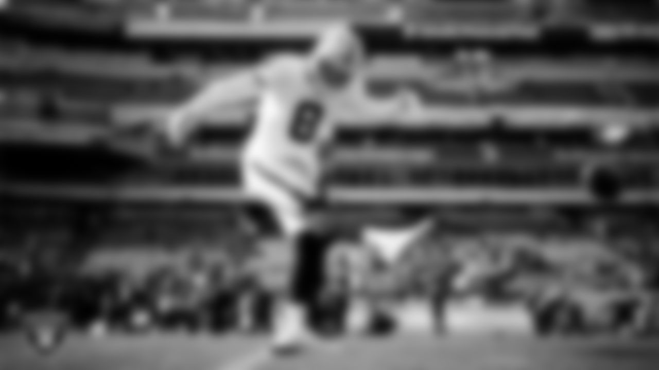 Las Vegas Raiders kicker Daniel Carlson (8) warming up before the regular season away game against the Philadelphia Eagles at Lincoln Financial Field.
