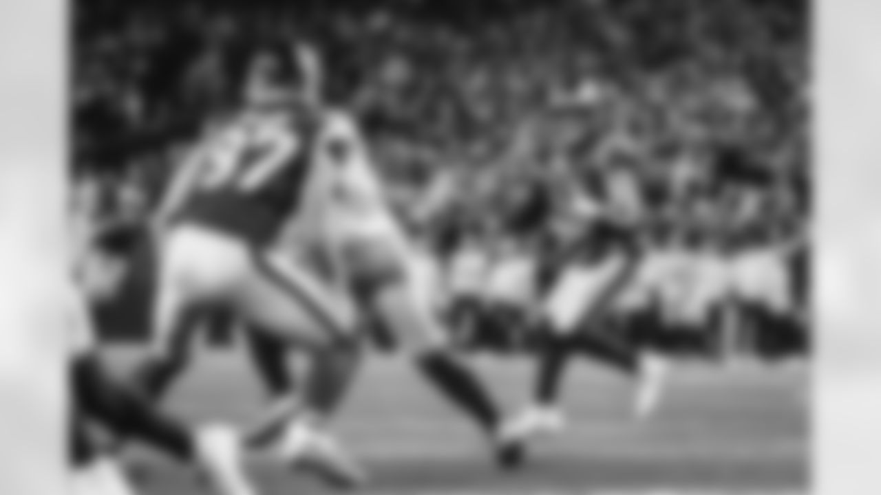 The Los Angeles Rams take on the Seattle Seahawks in week 16 of the 2025 NFL regular season.