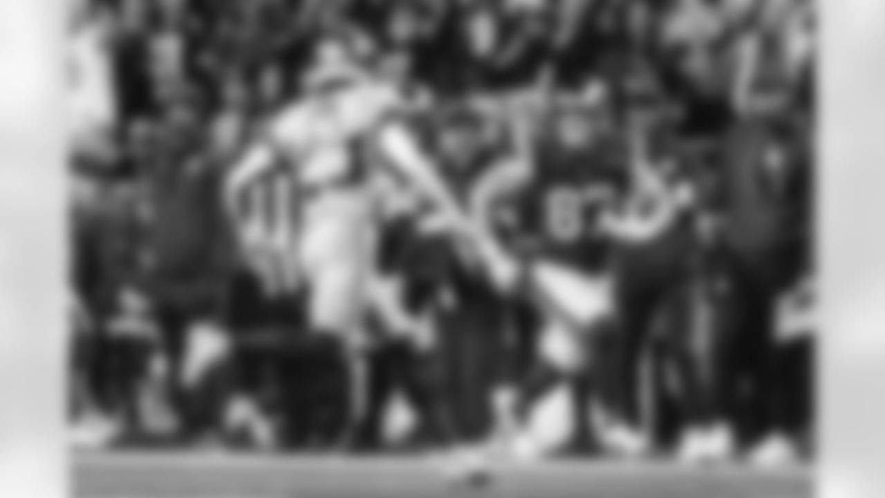 The Los Angeles Rams take on the Seattle Seahawks in week 16 of the 2025 NFL regular season.