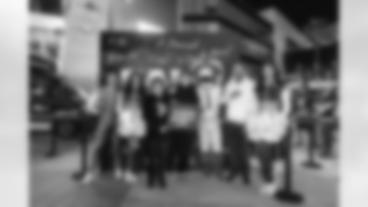 E_260116_Experiential_Playoffs_Activation_RH_0096