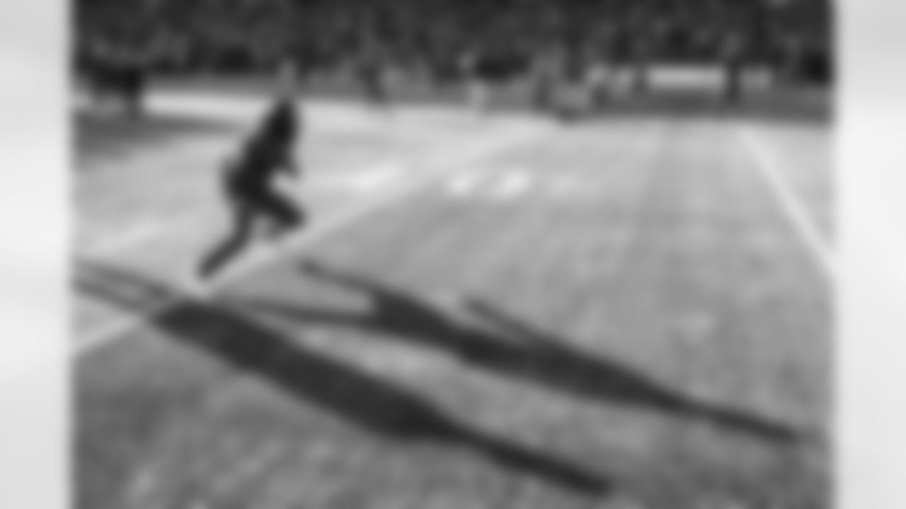 The Los Angeles Rams take on the Seattle Seahawks in the NFC Championship of the 2025 NFL post season.