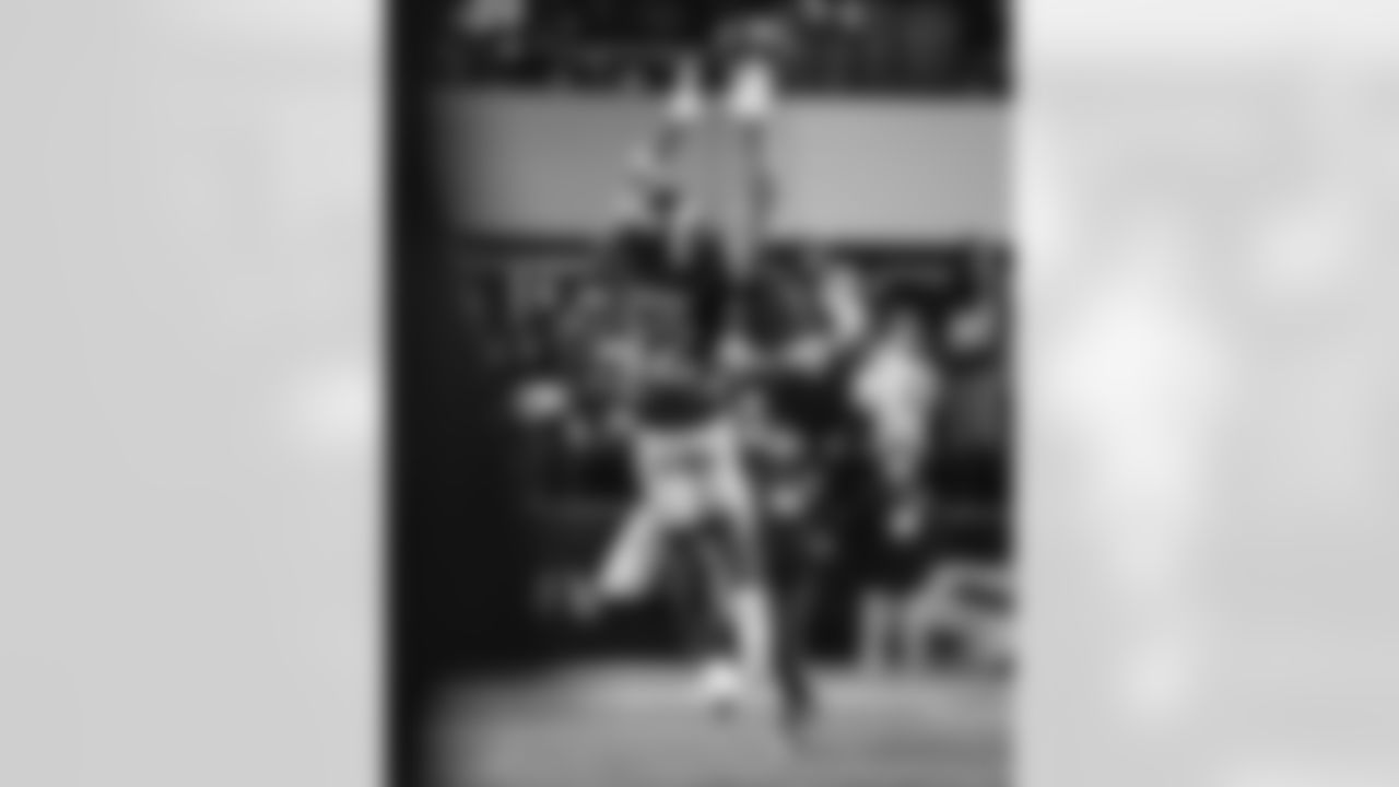 The Los Angeles Rams take on the Seattle Seahawks in week 16 of the 2025 NFL regular season.