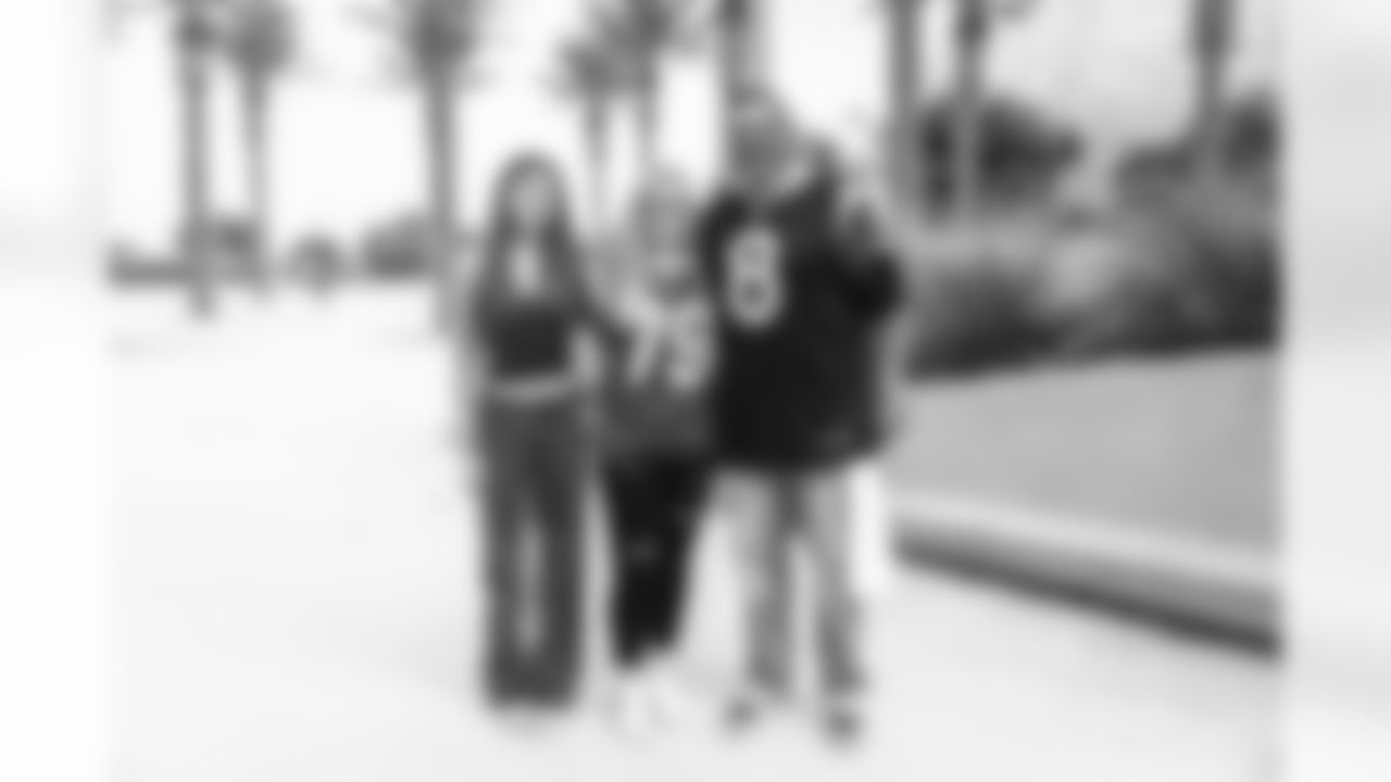 The Los Angeles Rams take on the New Orleans Saints in week 9 of the 2025 NFL regular season.