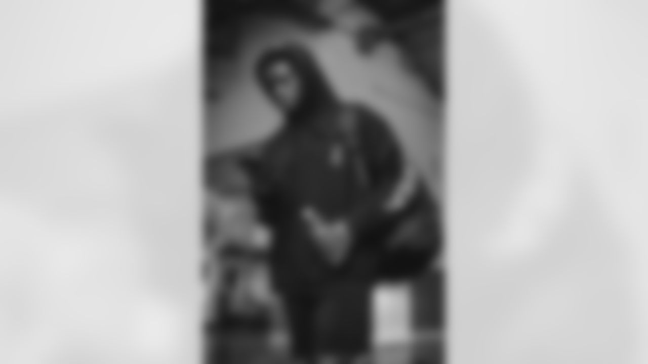 25 CB Roger McCreary arrives at SoFi Stadium for today's matchup against the Saints