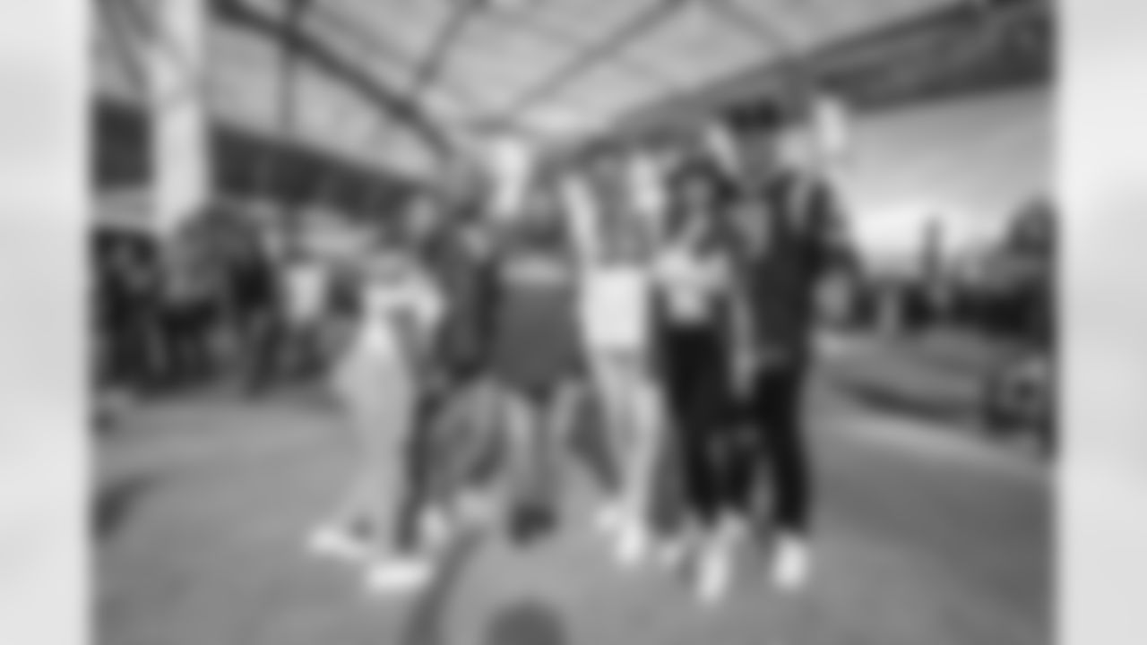 The Los Angeles Rams take on the Detroit Lions in week 15 of the 2025 NFL regular season.