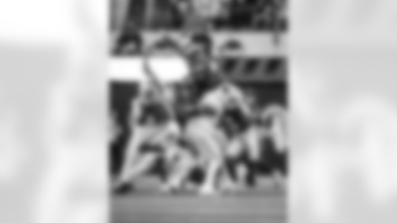 The Los Angeles Rams take on the Arizona Cardinals in week 18 of the 2025 NFL regular season.