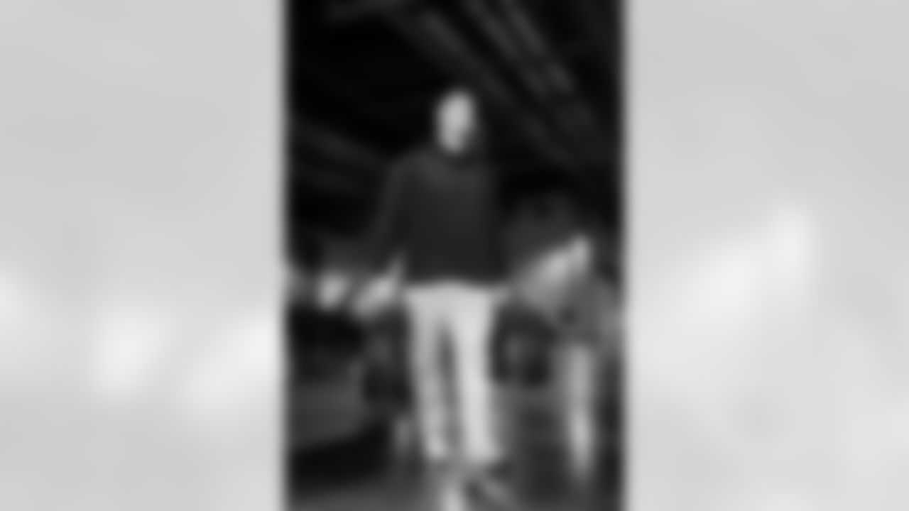 79 OL Rob Havenstein arrives at SoFi Stadium for today's matchup against the Seahawks