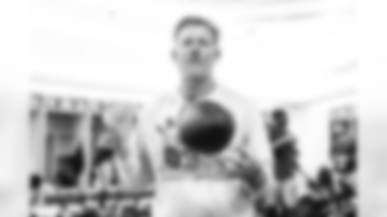 The Los Angeles Rams take on the Arizona Cardinals in week 18 of the 2025 NFL regular season.