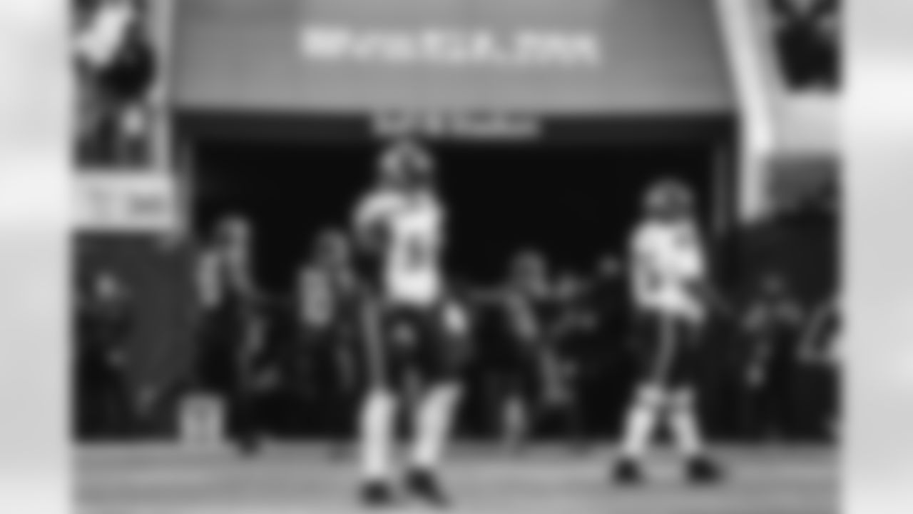 The Los Angeles Rams take on the Seattle Seahawks in week 11 of the 2025 NFL regular season.