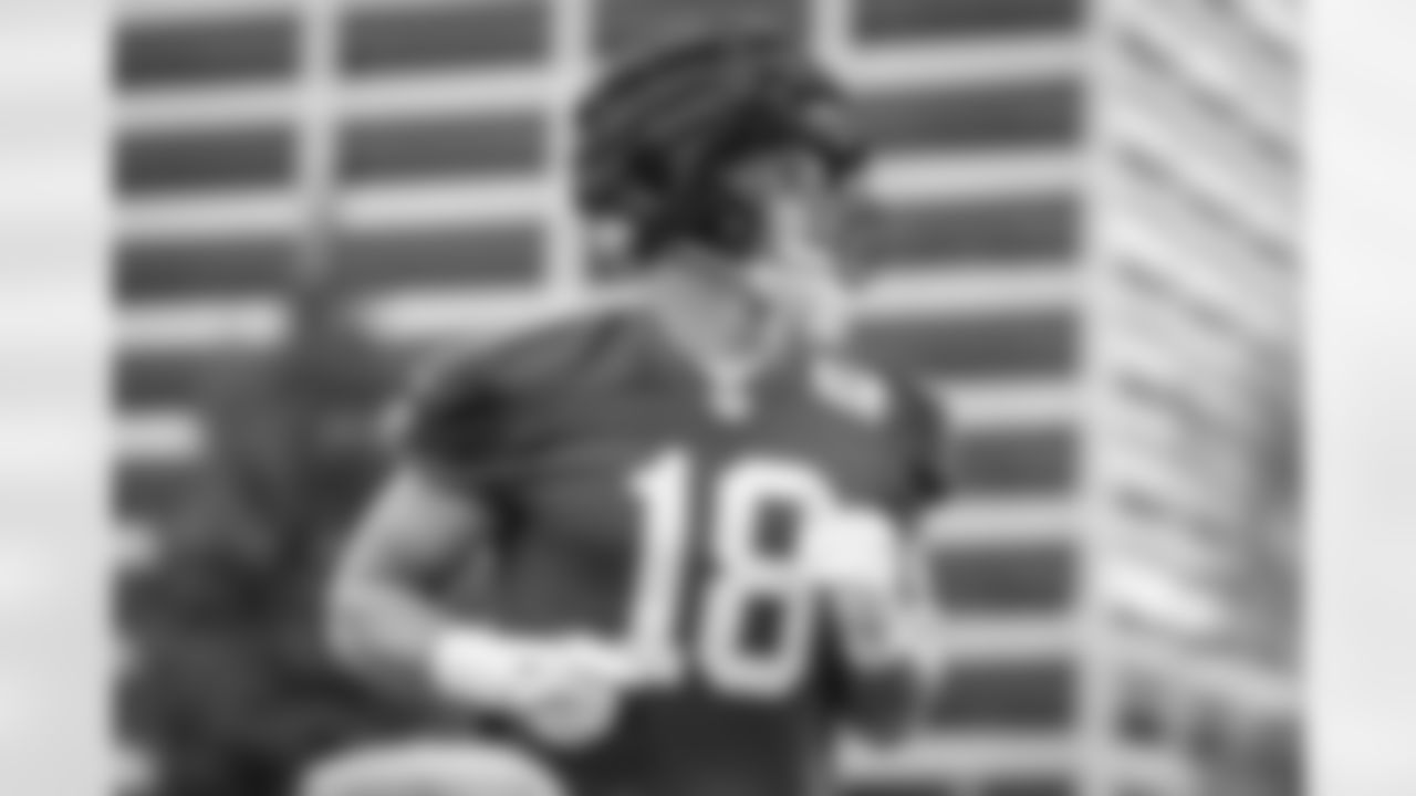 E_251112_Regular_Season_Week11_Practice_0035