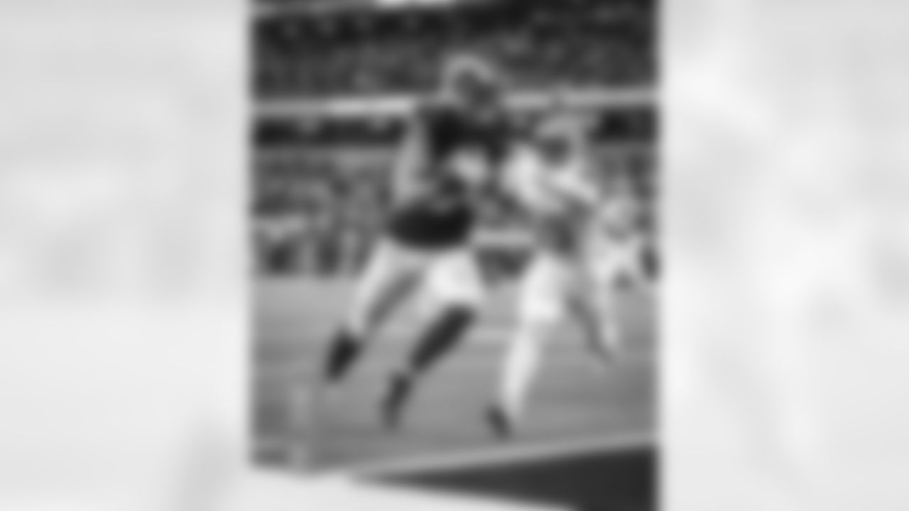 The Los Angeles Rams take on the Detroit Lions in week 15 of the 2025 NFL regular season.