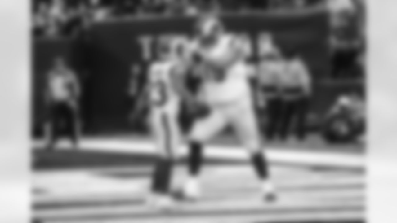 The Los Angeles Rams take on the New York Giants in Week 17 of the 2023 NFL Regular Season.