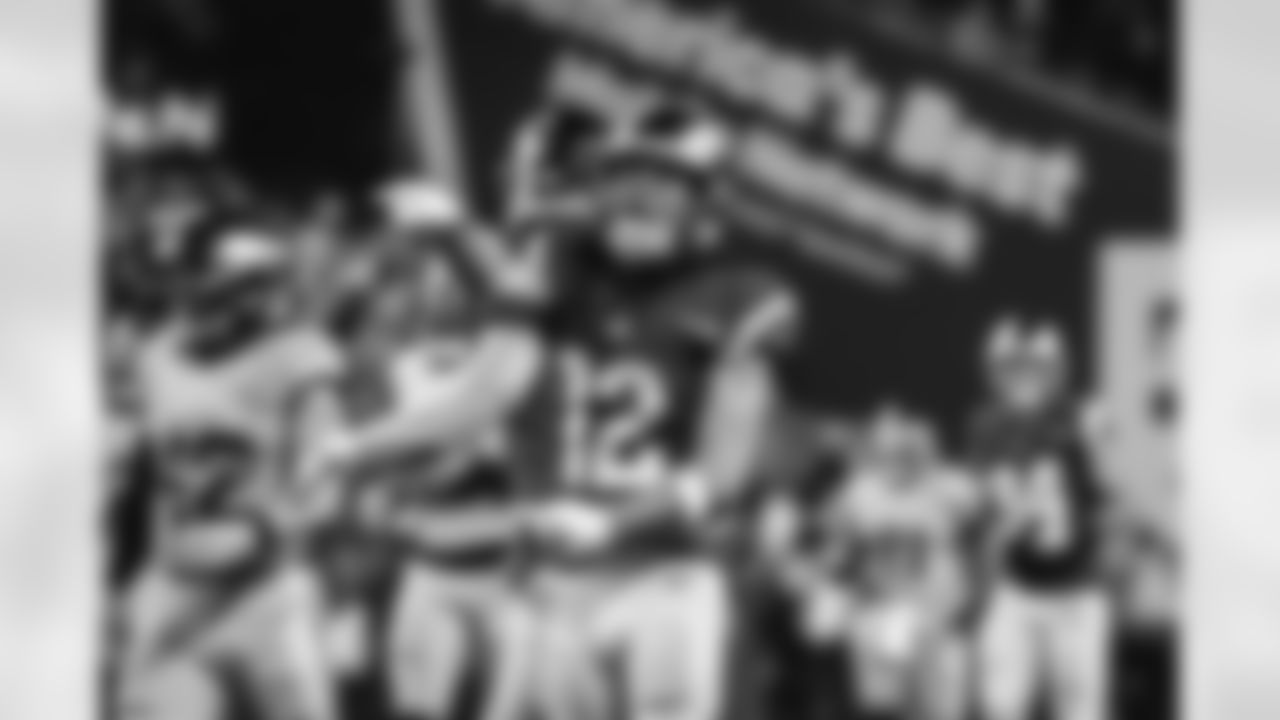 The Los Angeles Rams take on the Seattle Seahawks in week 16 of the 2025 NFL regular season.