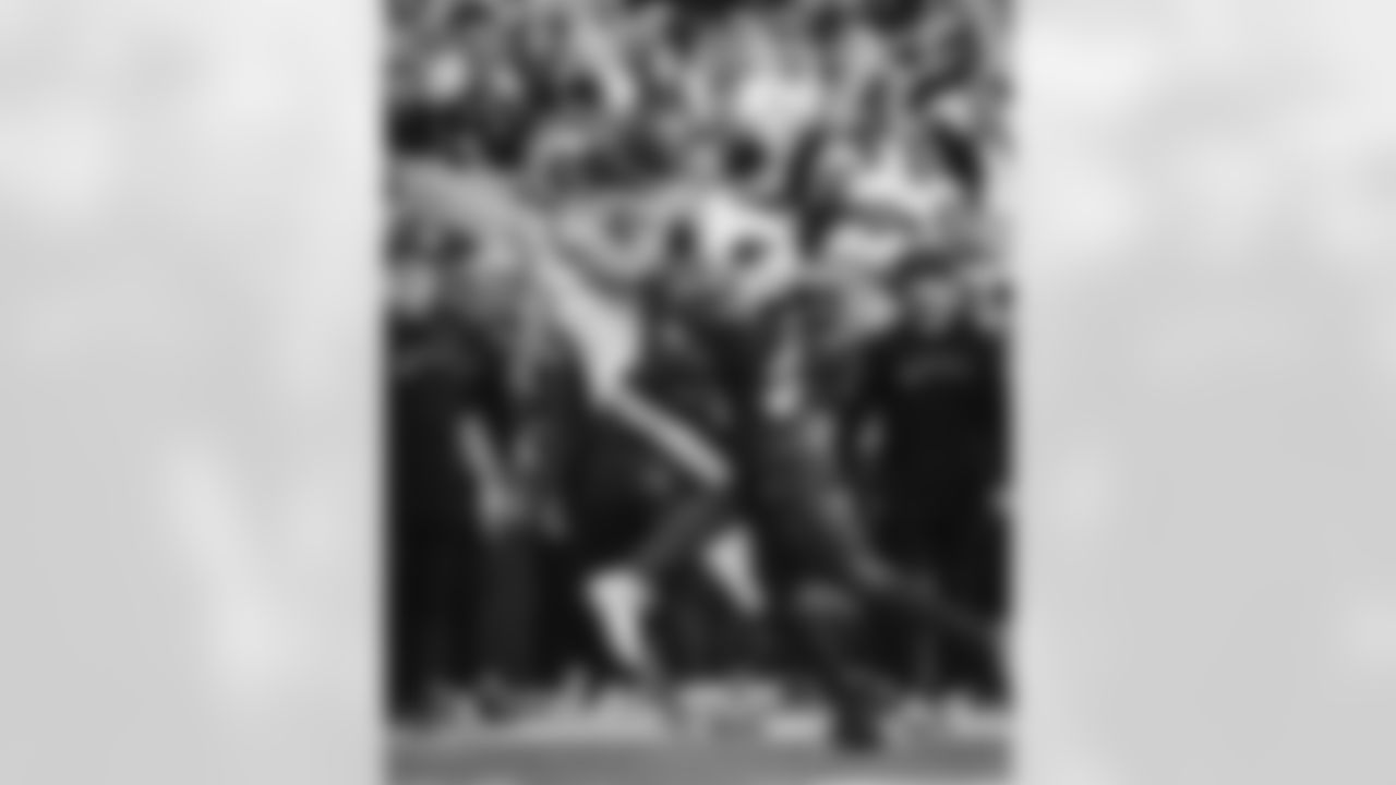 The Los Angeles Rams take on the Arizona Cardinals in week 14 of the 2025 NFL regular season.