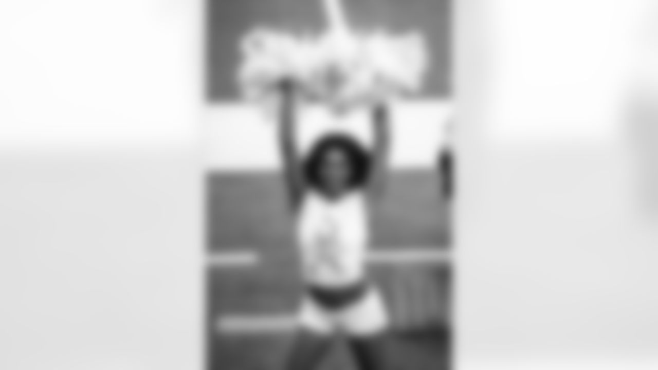 The Los Angeles Rams take on the New Orleans Saints in week 9 of the 2025 NFL regular season.