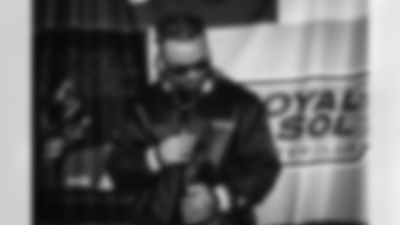 E_Royal_Sol_Merch_2025_69