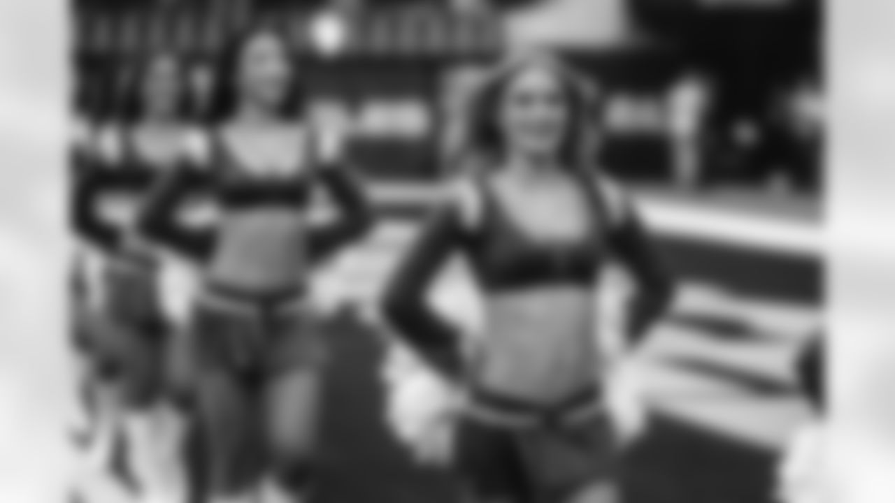 The Los Angeles Rams take on the Arizona Cardinals in week 18 of the 2025 NFL regular season.