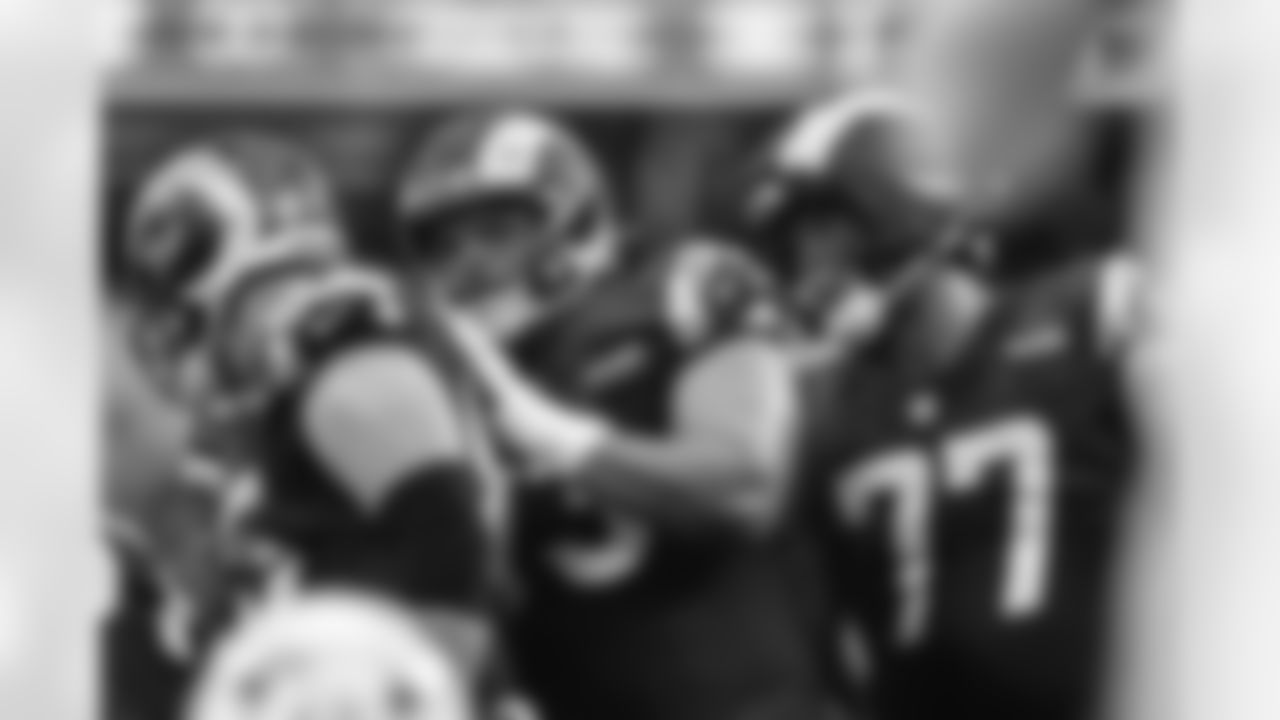 The Los Angeles Rams take on the Arizona Cardinals in week 18 of the 2025 NFL regular season.