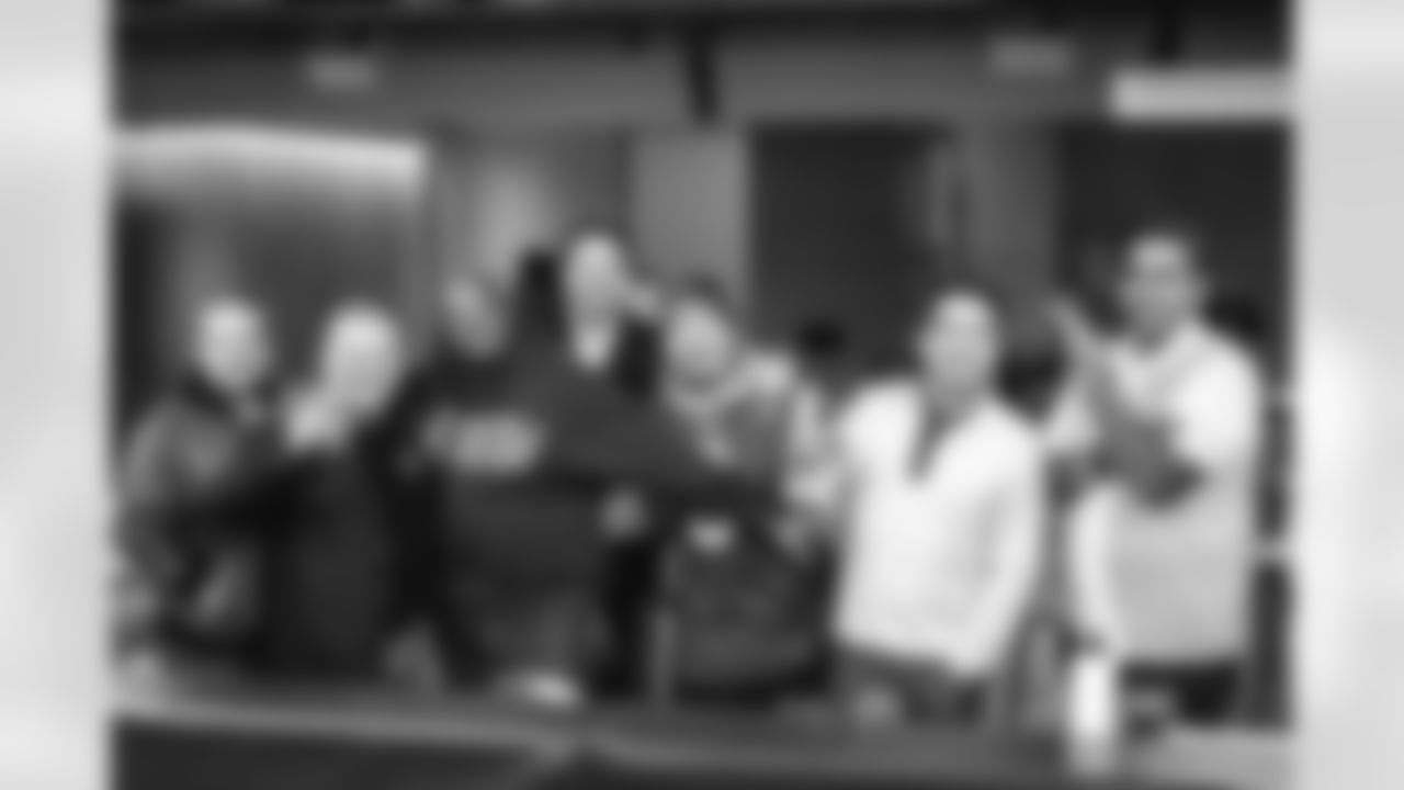 E_260104_Rams_vs_Cardinals_TE_689