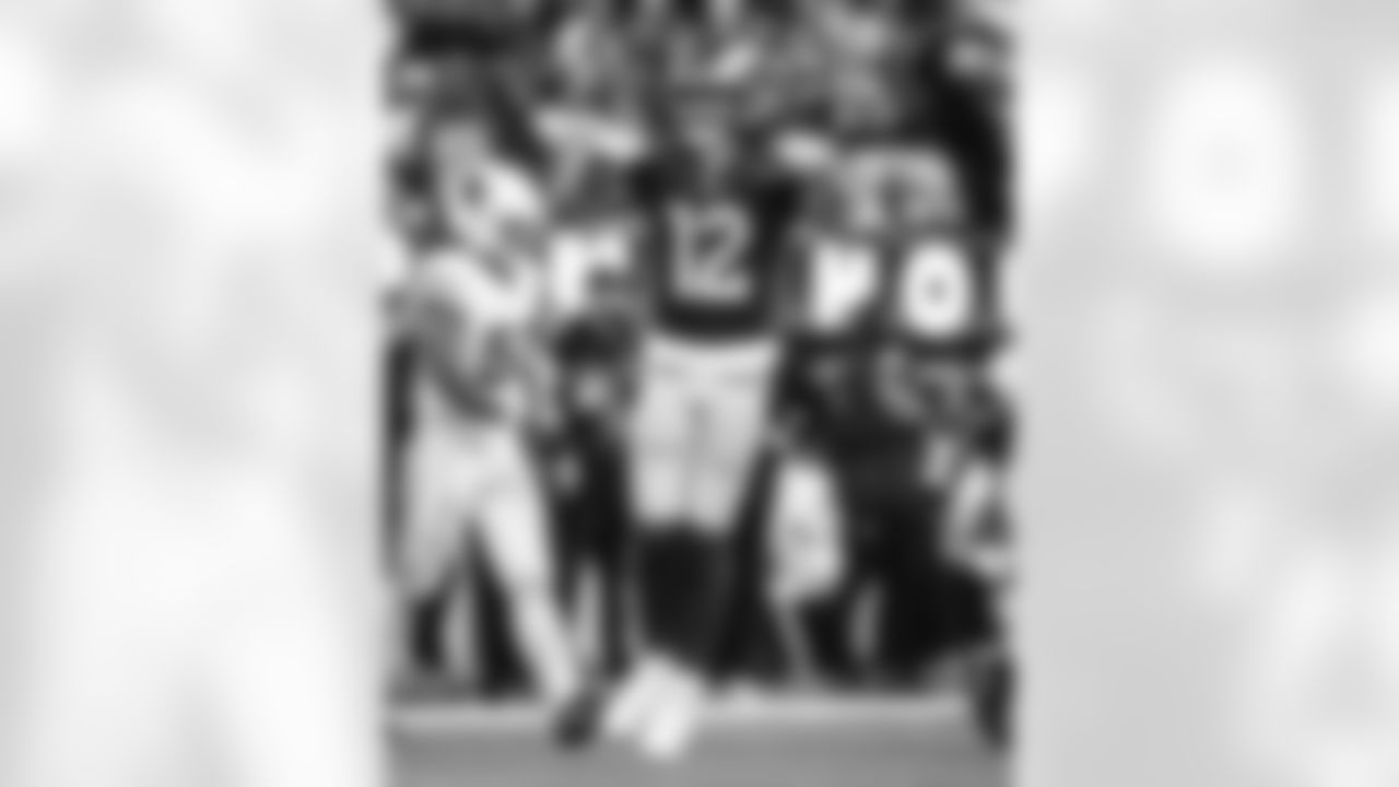 The Los Angeles Rams take on the Arizona Cardinals in week 18 of the 2025 NFL regular season.