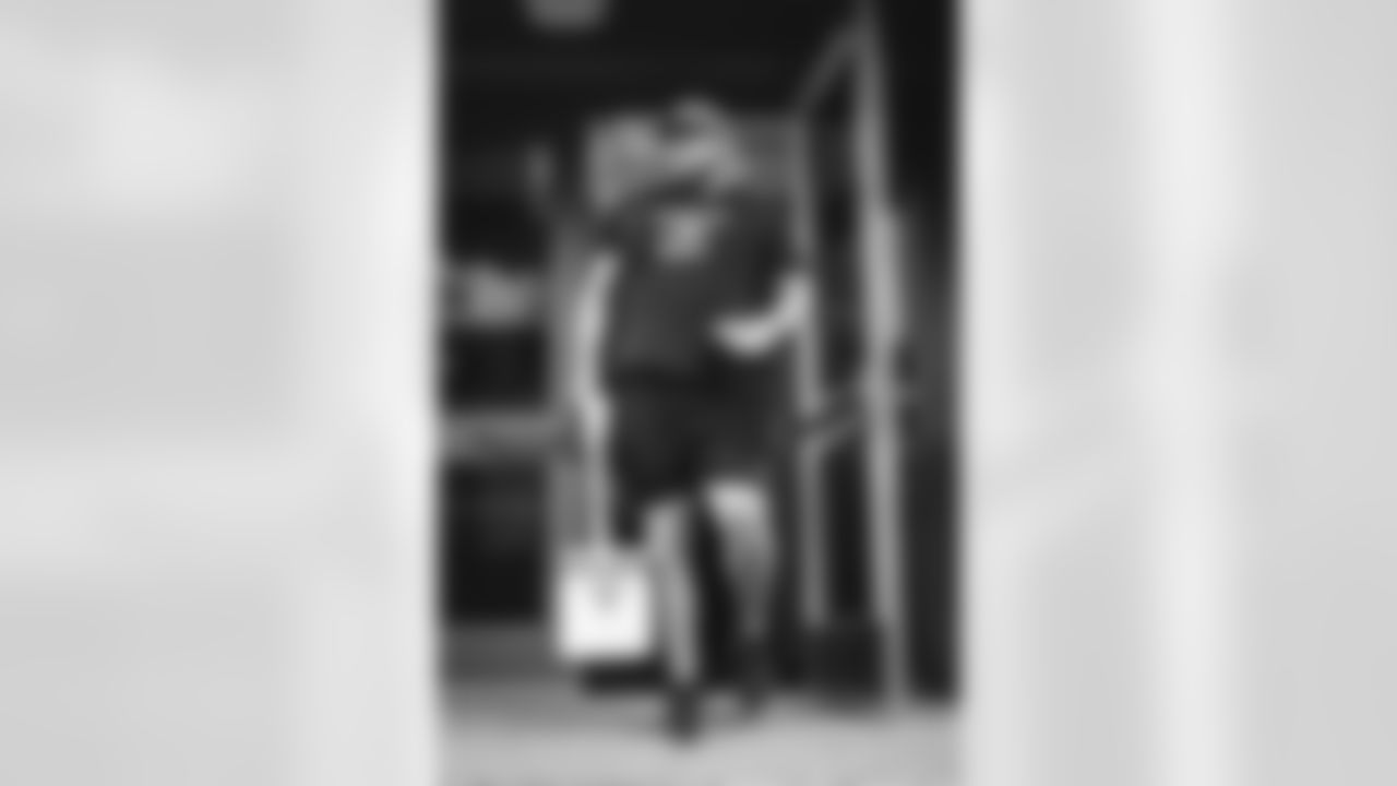 50 OL Beaux Limmer travels to State Farm Stadium for today's game against the Cardinals