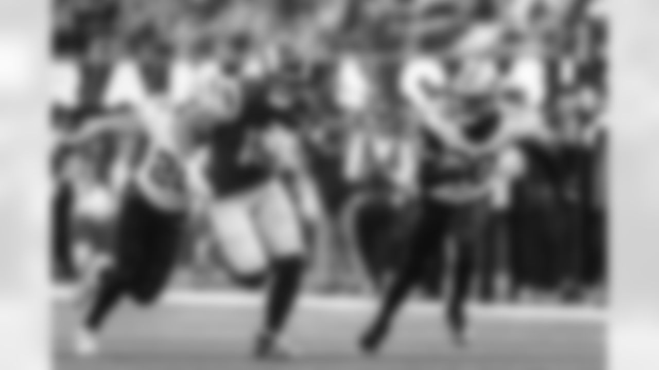 The Los Angeles Rams take on the New Orleans Saints in week 9 of the 2025 NFL regular season.