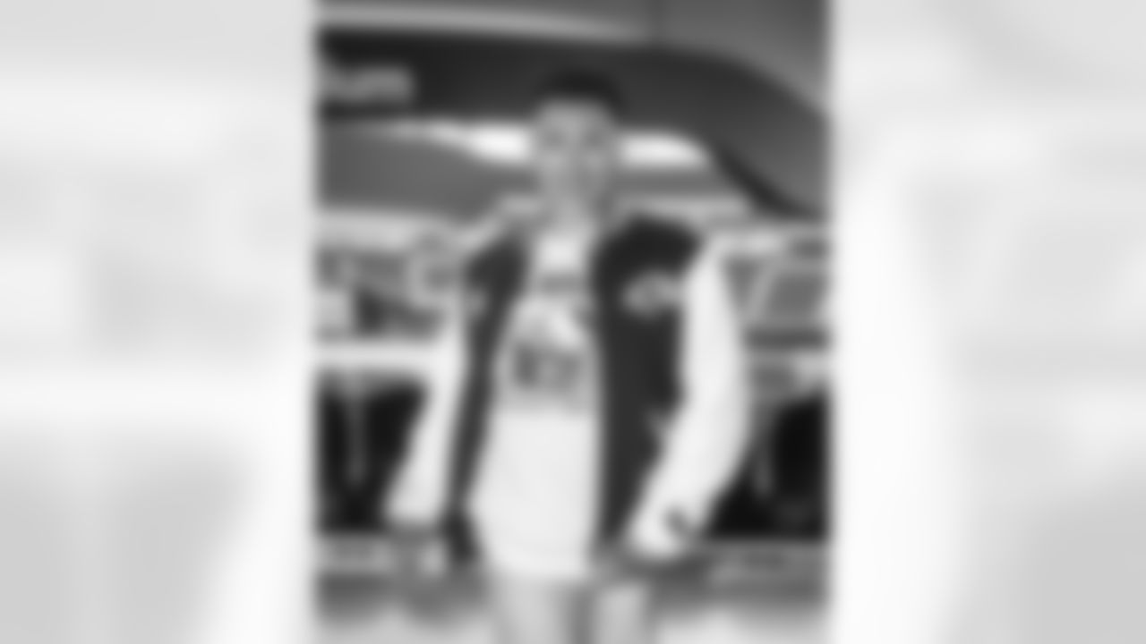 The Los Angeles Rams take on the Arizona Cardinals in week 18 of the 2025 NFL regular season.