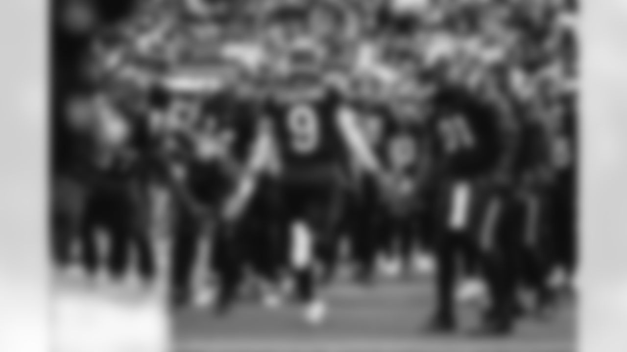 The Los Angeles Rams take on the Seattle Seahawks in week 11 of the 2025 NFL regular season.