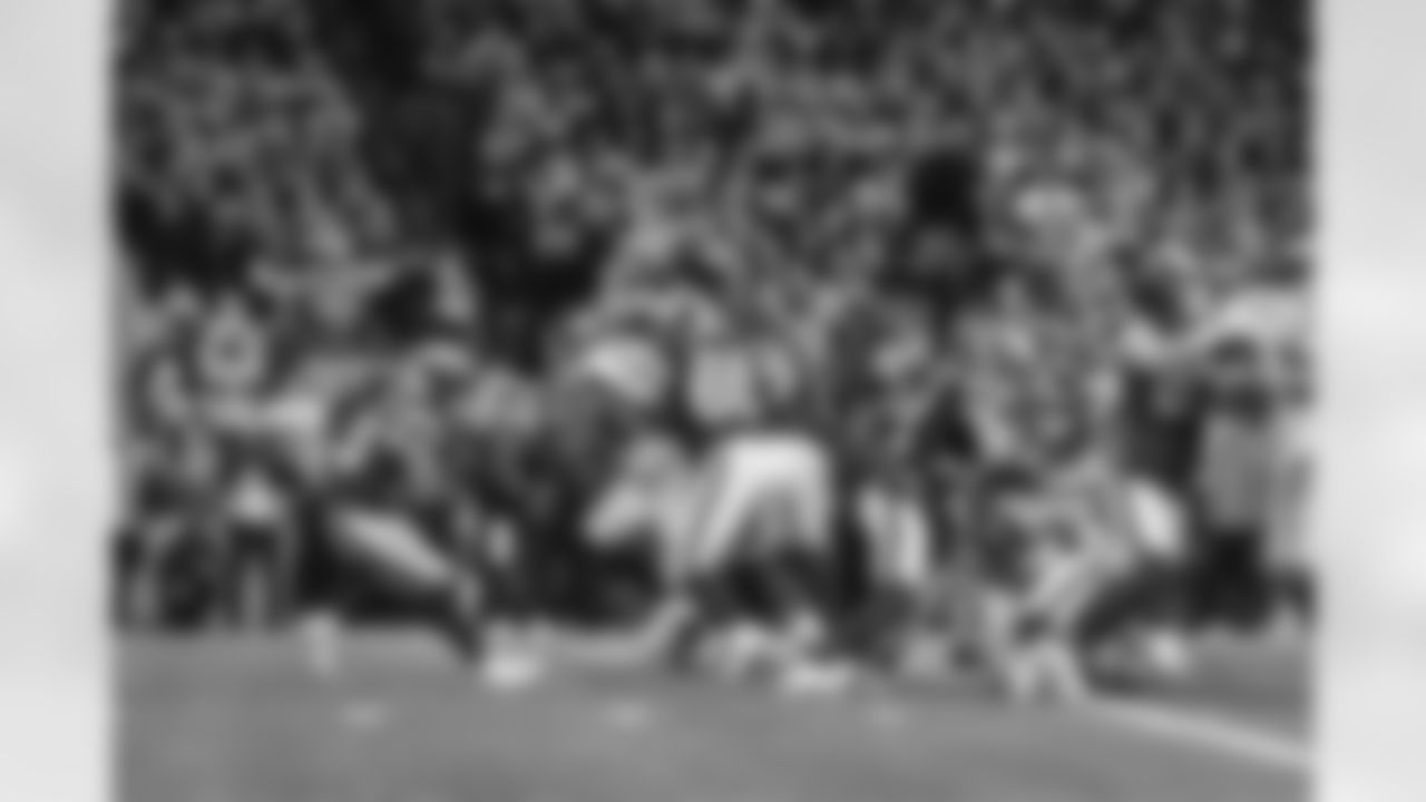 The Los Angeles Rams take on the Seattle Seahawks in week 16 of the 2025 NFL regular season.