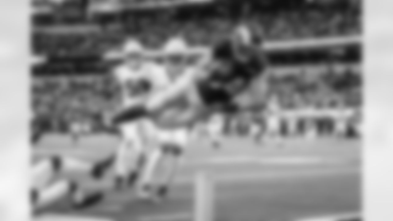 The Los Angeles Rams take on the Arizona Cardinals in week 18 of the 2025 NFL regular season.