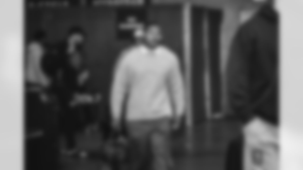 27 RB Jarquez Hunter arrives at Lumen Field for Thursday Night Football vs. the Seahawks