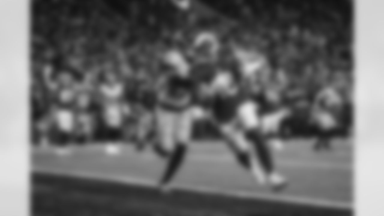 The Los Angeles Rams take on the Seattle Seahawks in week 16 of the 2025 NFL regular season.