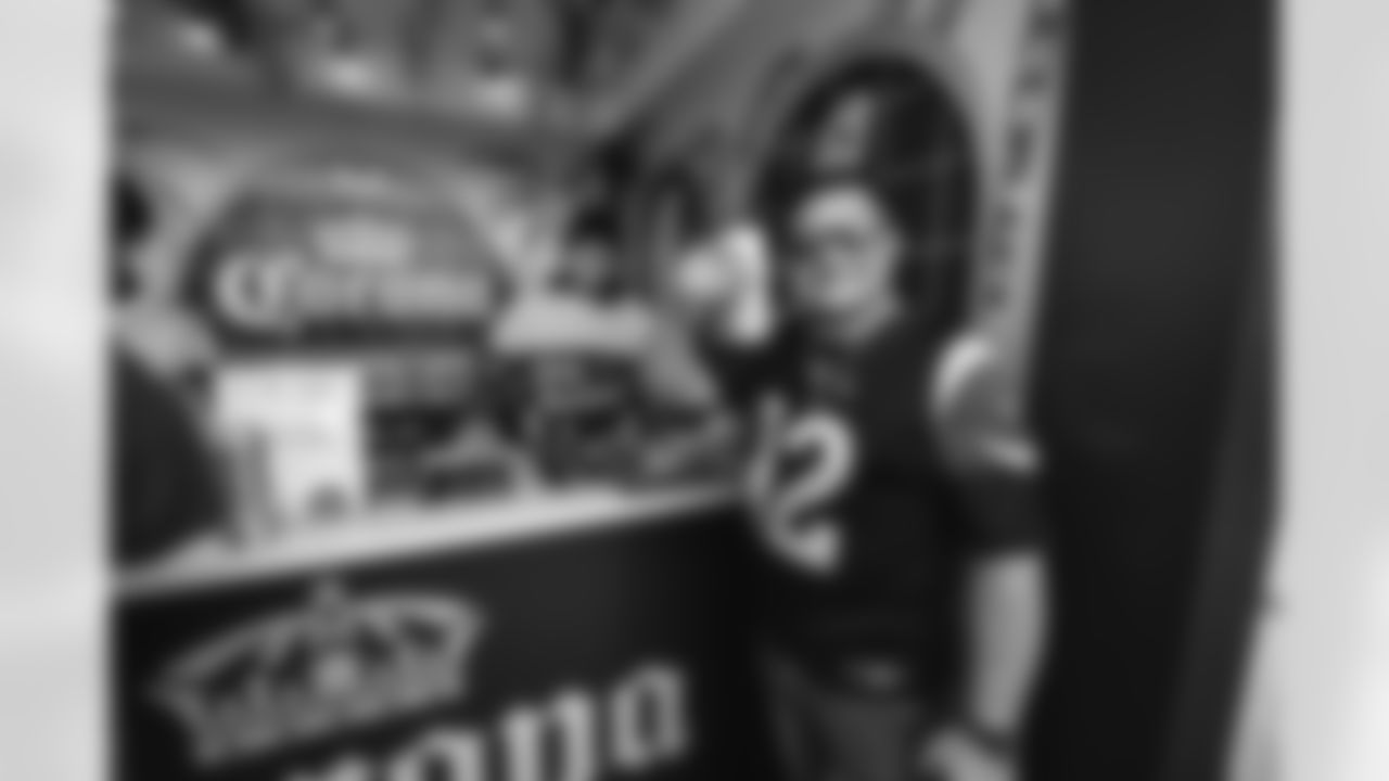 The Los Angeles Rams take on the Detroit Lions in week 15 of the 2025 NFL regular season.