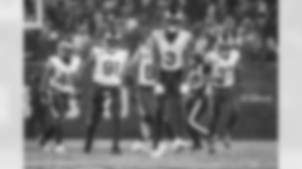 The Los Angeles Rams take on the Chicago Bears in the divisional round of the 2025 NFL post season.