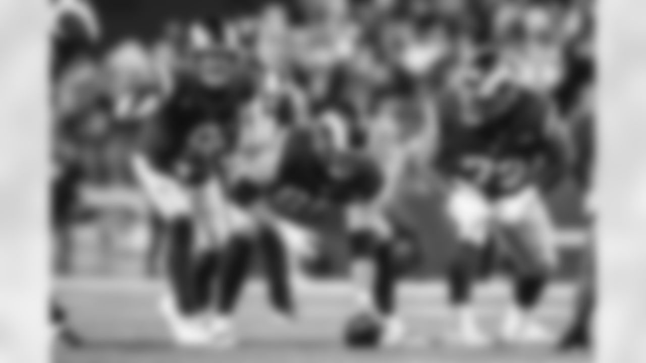 The Los Angeles Rams take on the Seattle Seahawks in week 16 of the 2025 NFL regular season.