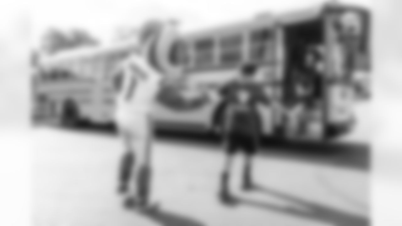 E_251013_Play_60_Field_Day_BT_0251